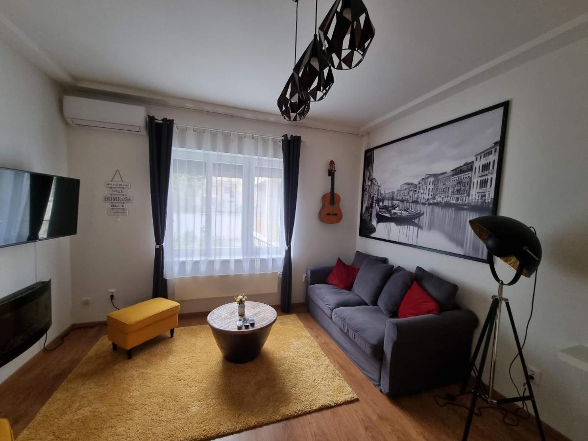 Flora Apartman Apartment Szeged Luaran gambar