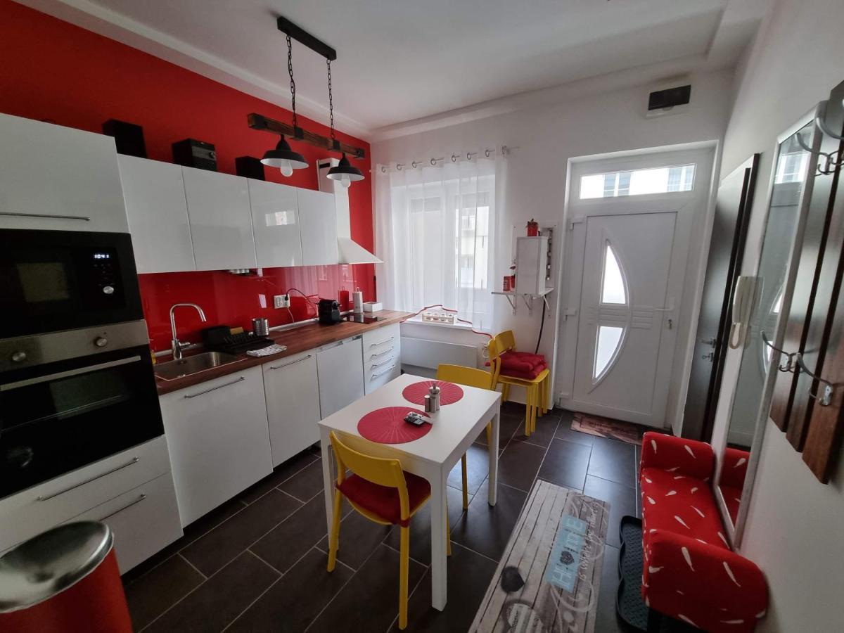 Flora Apartman Apartment Szeged Luaran gambar